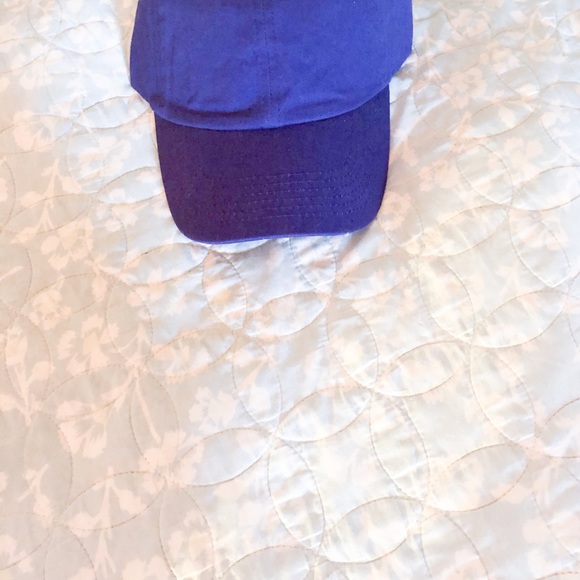 Women’s Caps - Picture 16 of 16